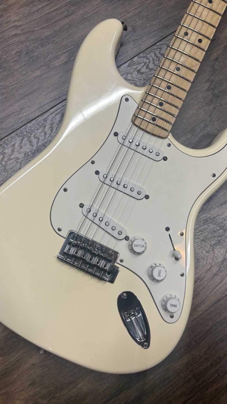 White Stratocaster