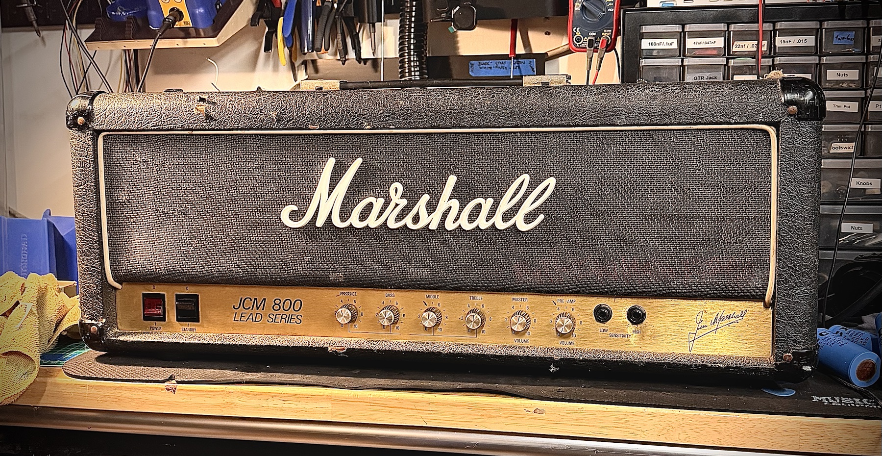 Marshall JCM 800 2204 amplifier